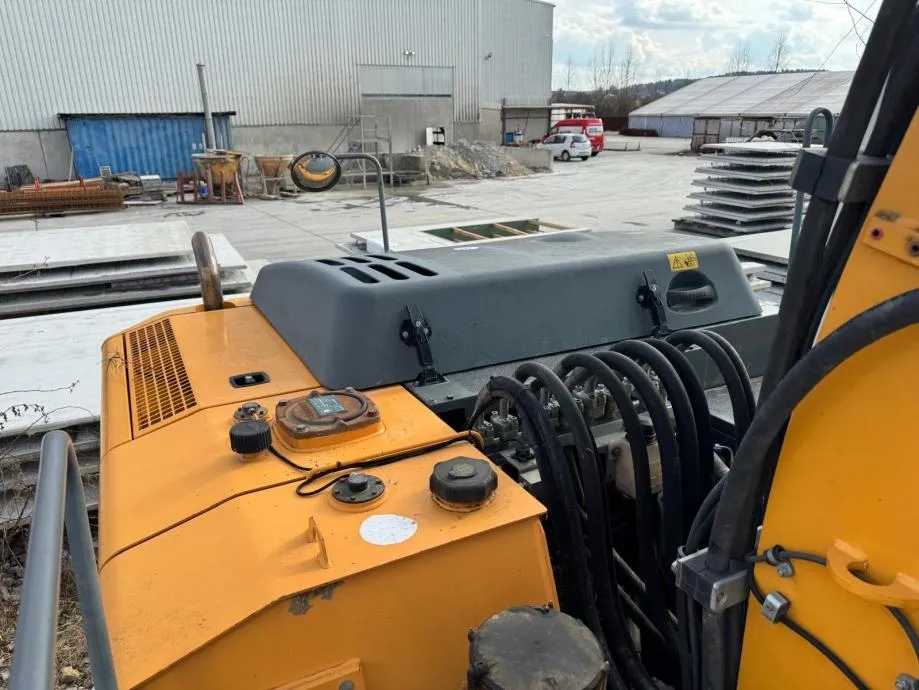 liebherr r 900 c litronic - slika 8