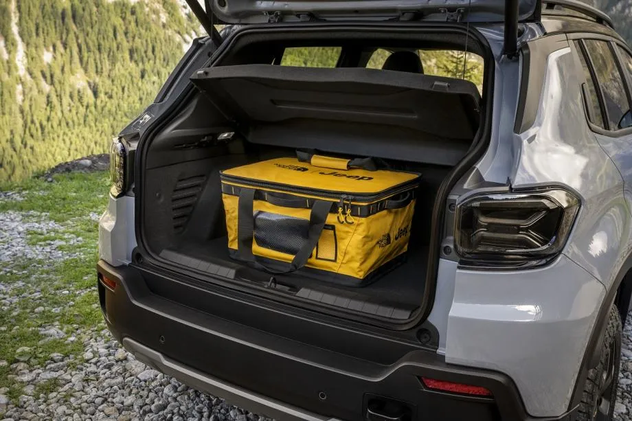 jeep avenger 4xe the north face edition automatik - slika 7