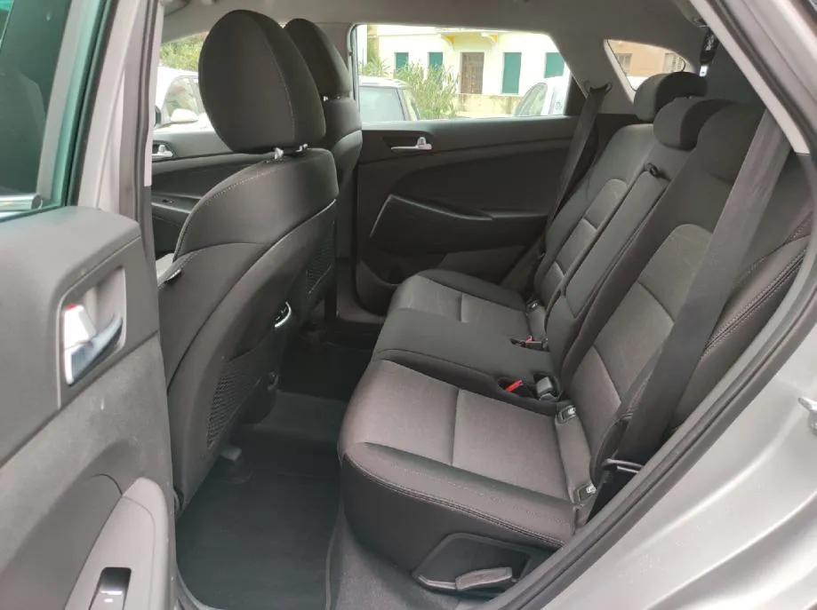 hyundai tucson 1,6 crdi - hybrid - 120.000km - kamera - navi - reg ! - slika 13