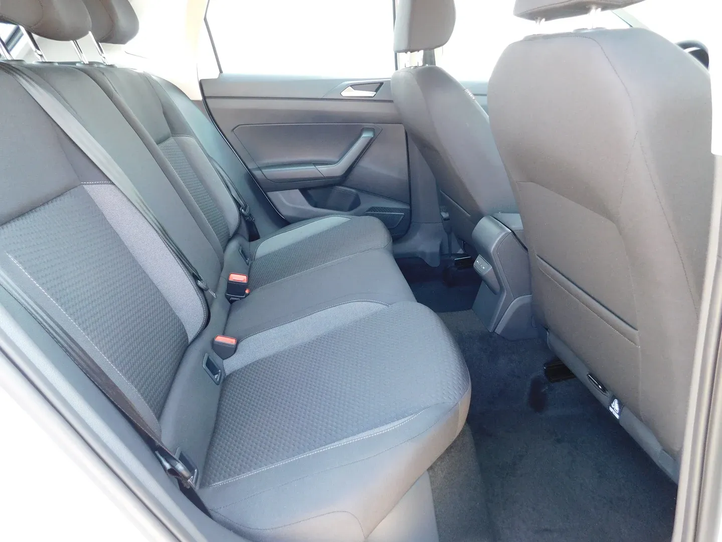 12703 volkswagen polo 1.0 tsi 4life - slika 13
