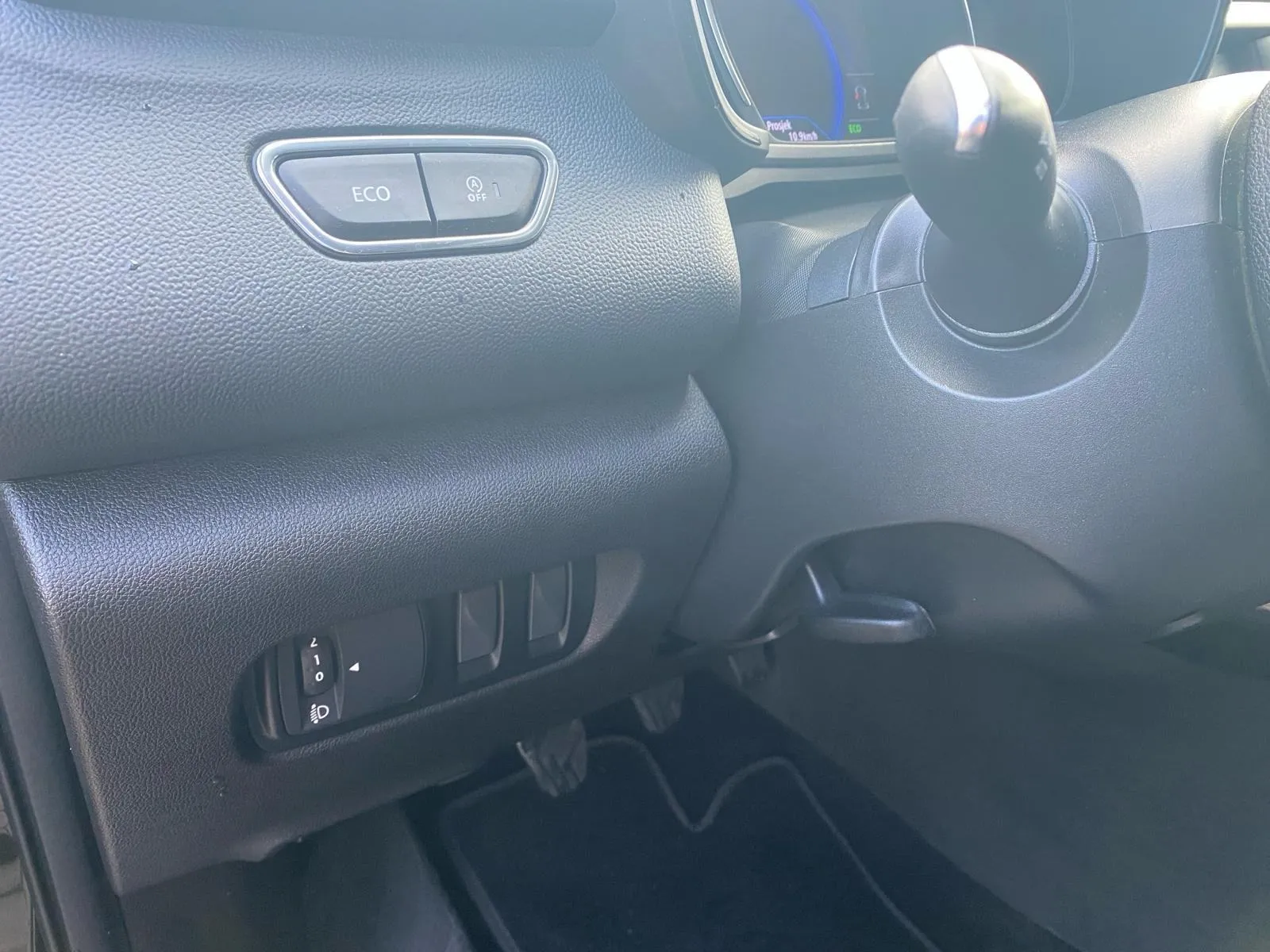 renault kadjar dci 115 kamera, keyless, navigacija, 4x garancija!!! - slika 24