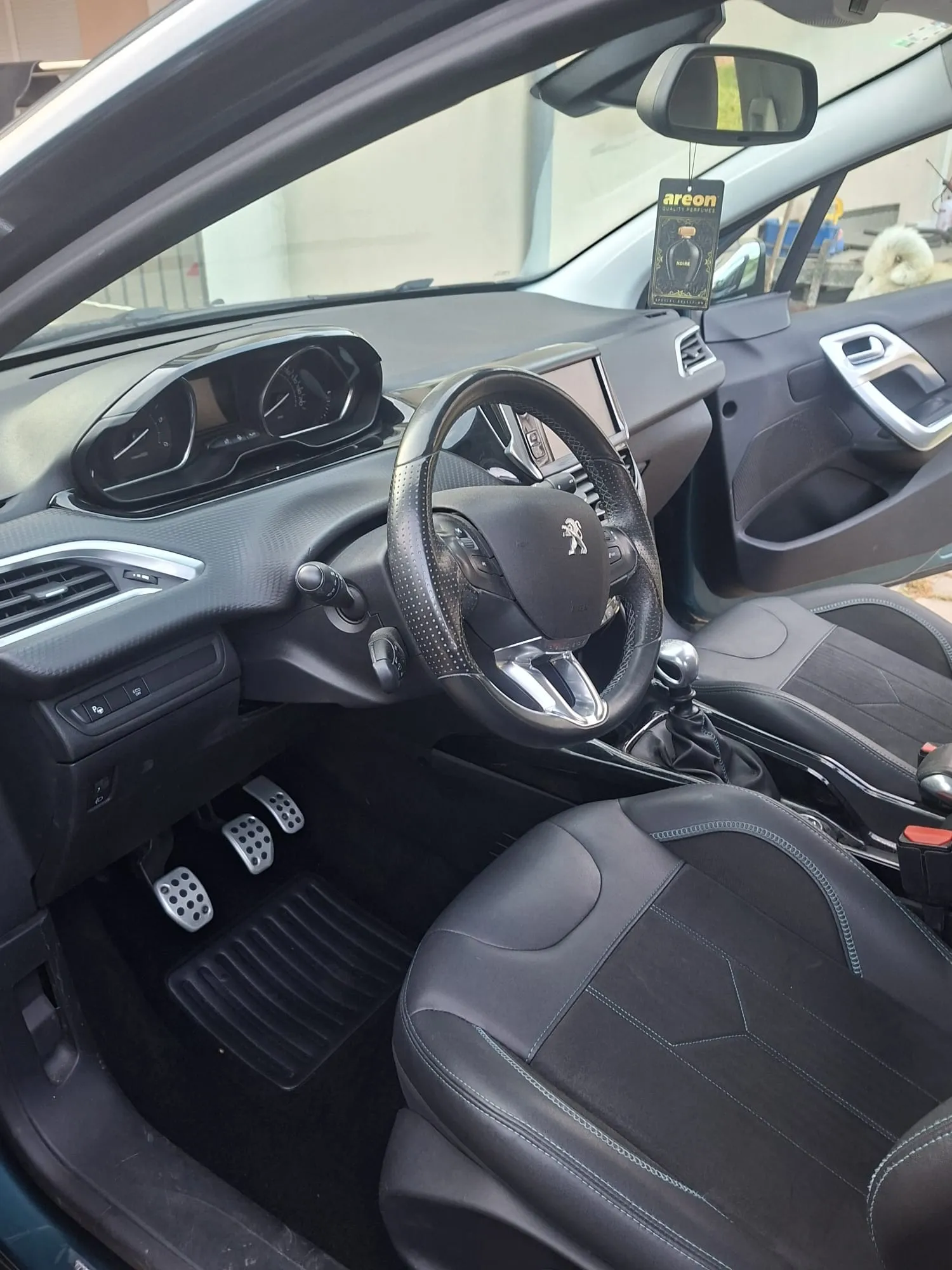 prodajem peugeot 2008 bluehdi - slika 12