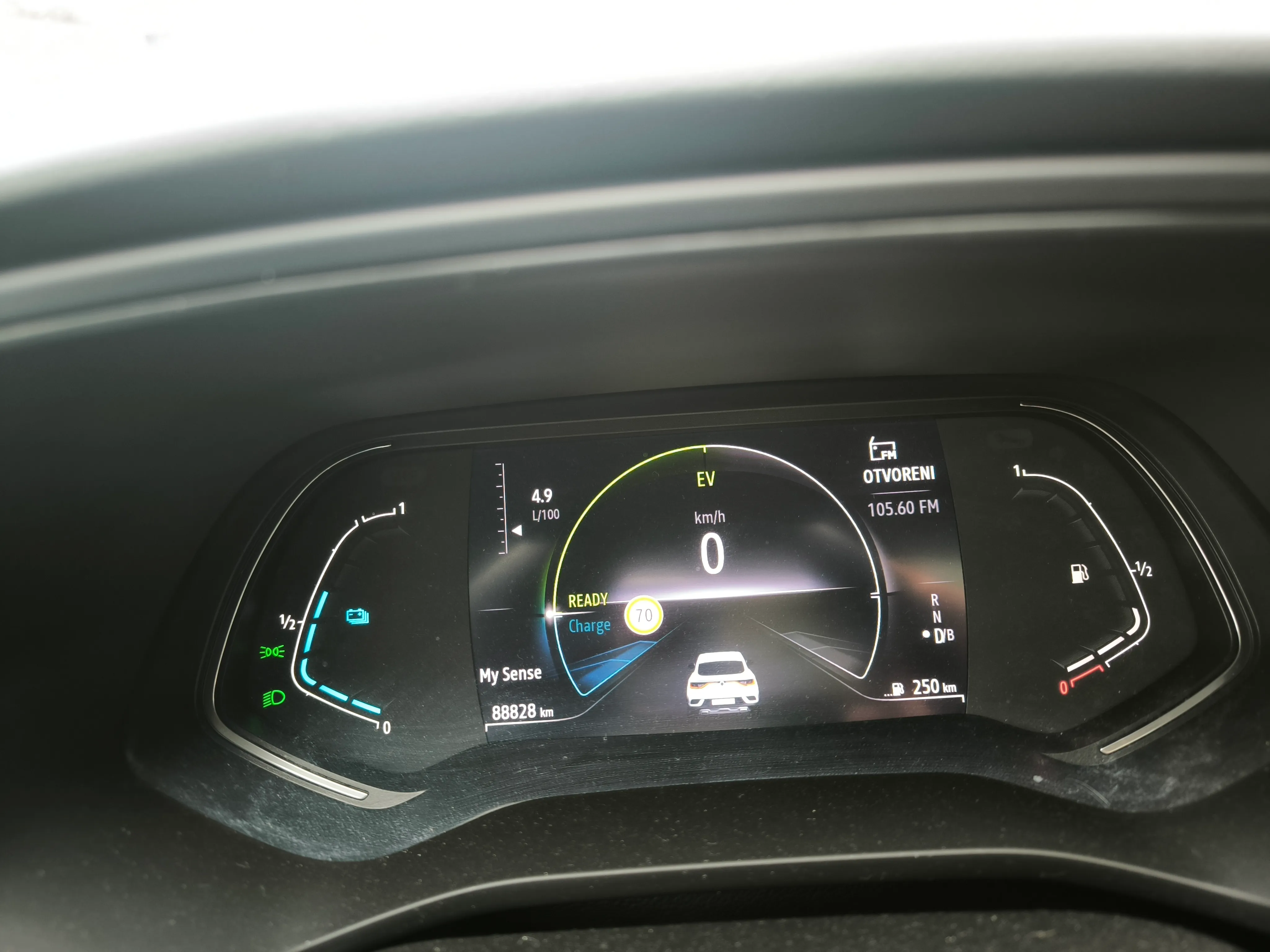 renault megane conquest 1,6 r.s.line, full oprema, kamera 360, ekstra - slika 17