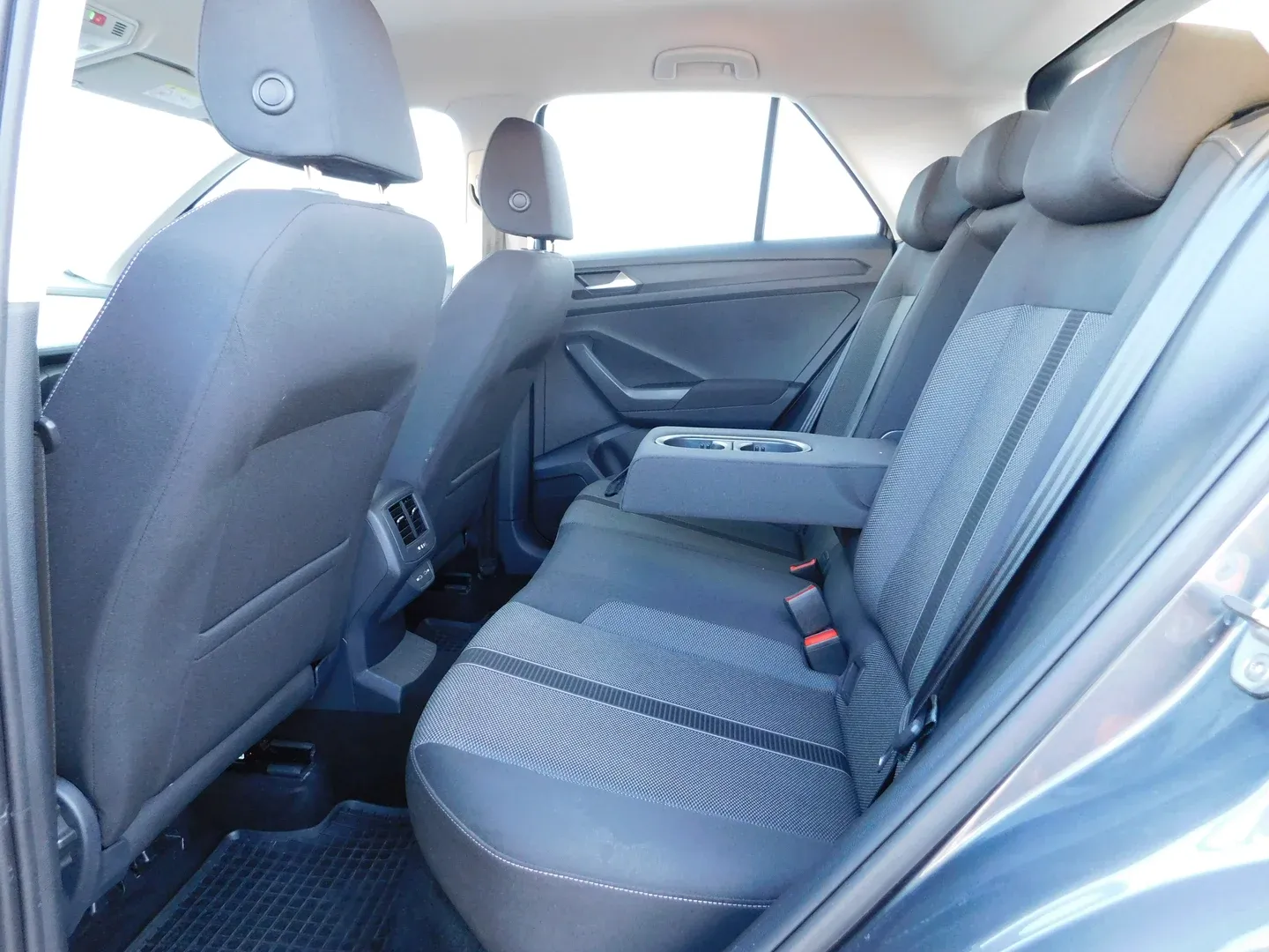 10455 volkswagen t-roc 1.0 tsi life - slika 11