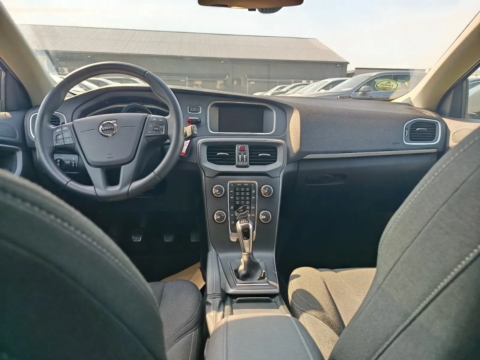 volvo v40,jamstvo. leasing - slika 10