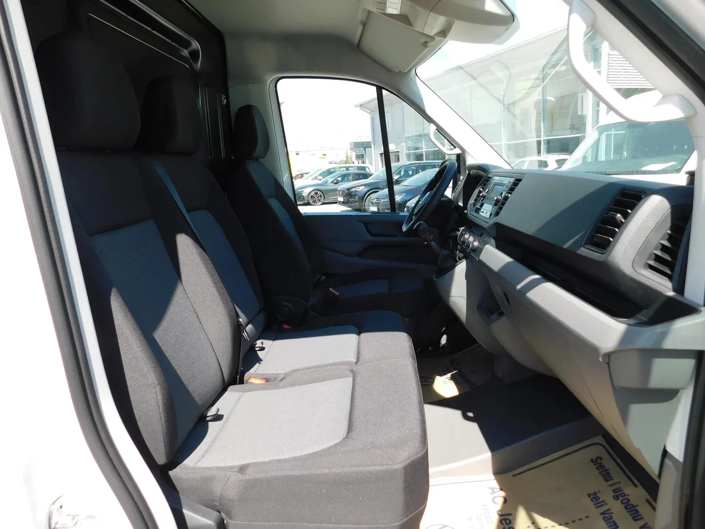 10956 vw crafter 35 - slika 12