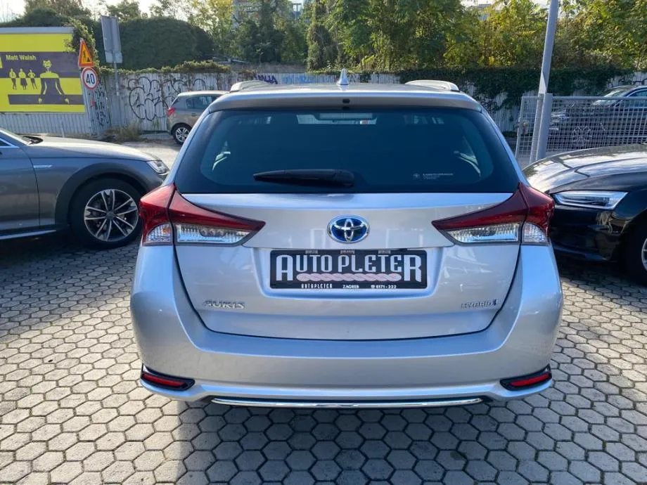 toyota auris touring 1,8 hybrid, navi, tempomat, 4x garancija!!! - slika 4