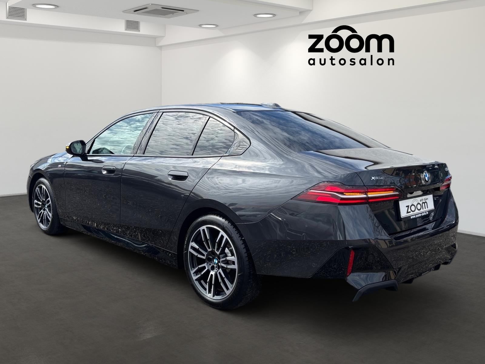bmw serija 5 520d xdrive m sport - slika 2