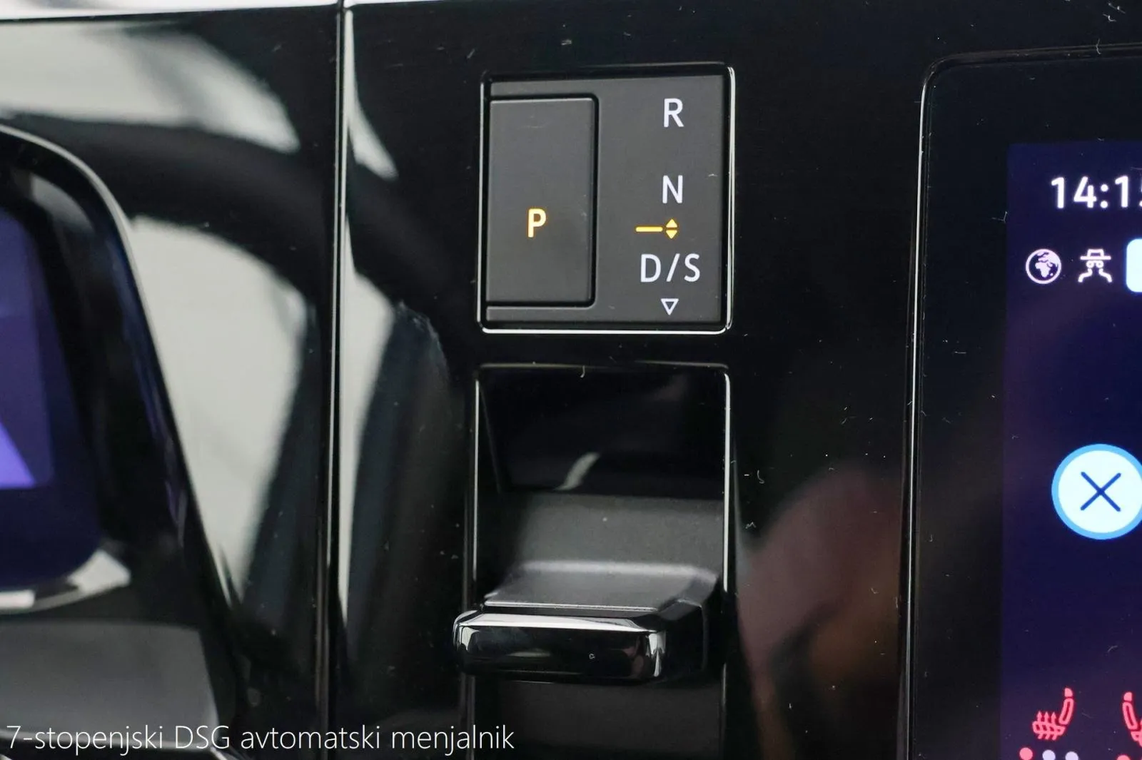 vw multivan t7 l2 2.0tdi dsg edition cockpit kamera radartempomat - slika 3