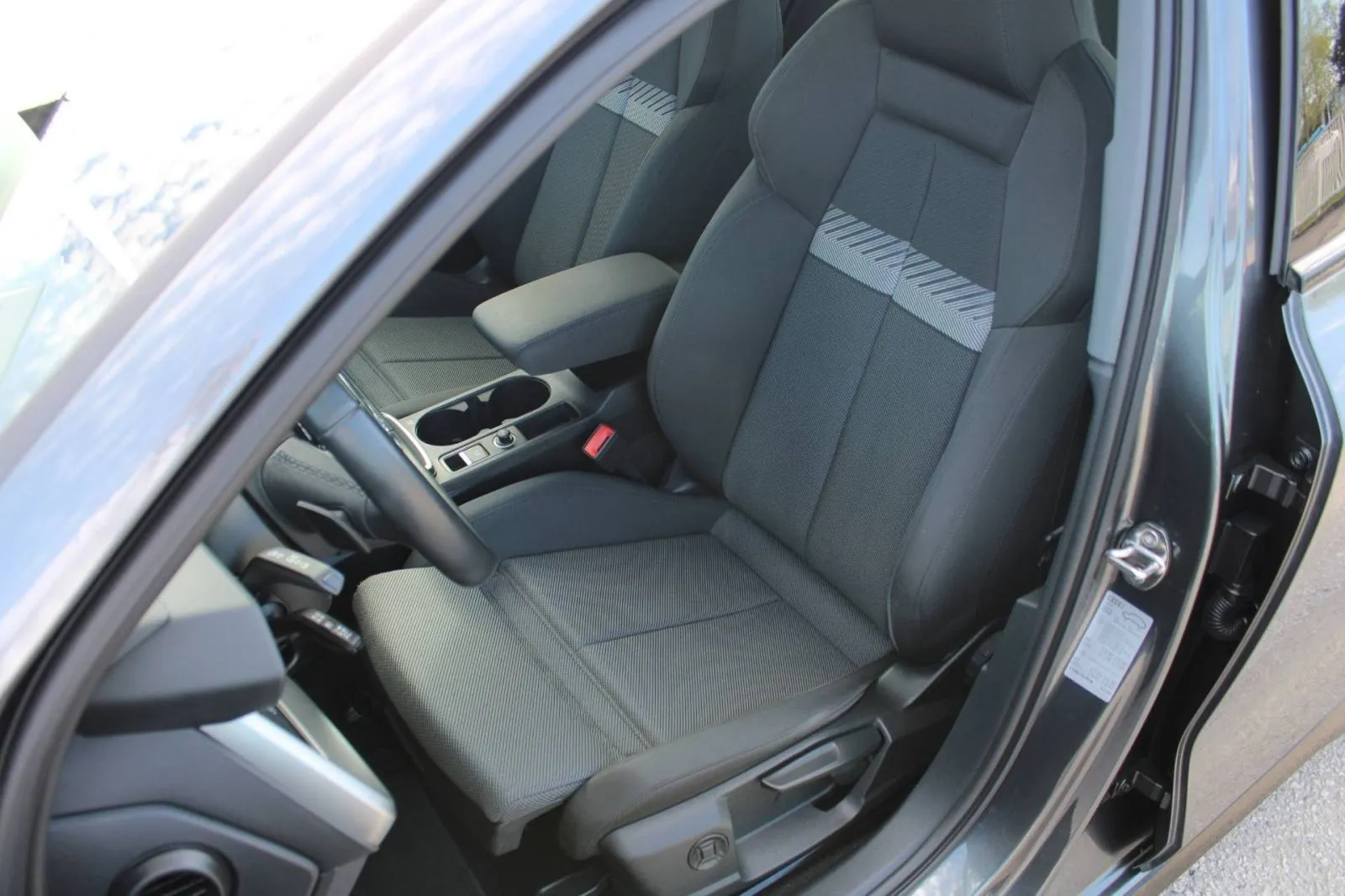 audi a3 limousine 30tdi s-tronic s-line *navigacija* - slika 10