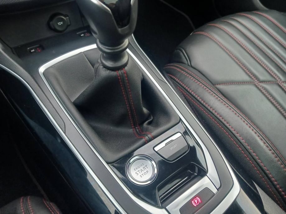 peugeot 308 sw 1.2 puretech gt line *panorama, led, navigacija* - slika 11