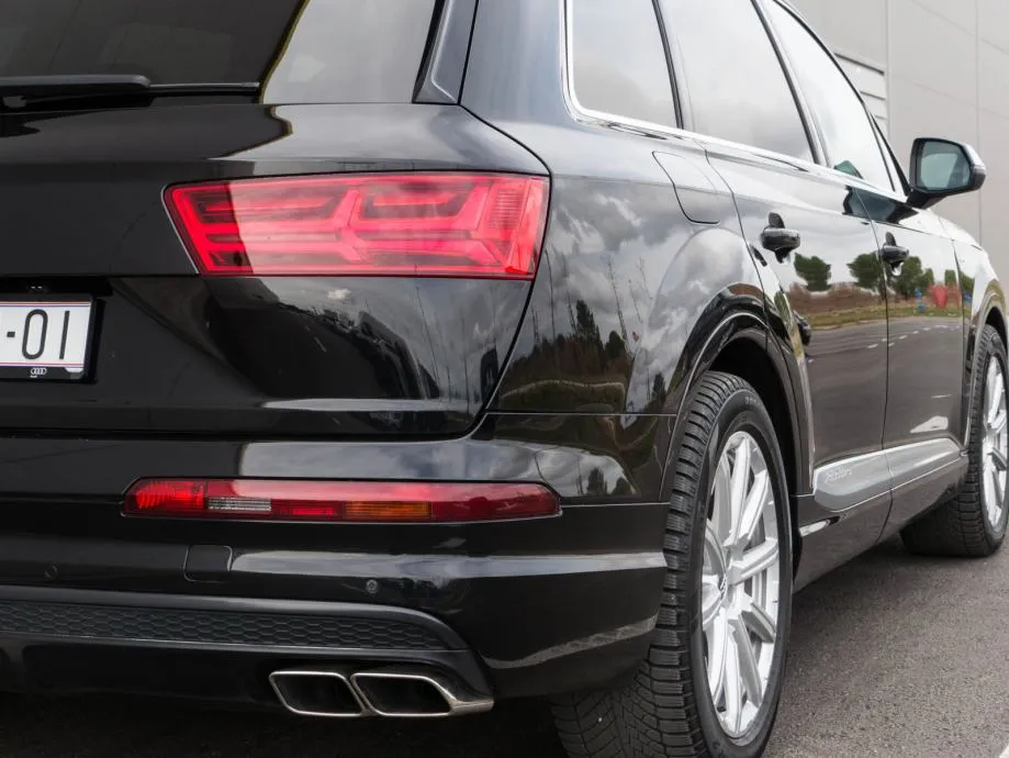 audi q7 3,0 tdi | 200 kw | s-line | 7 sjedala | bose hi-fi | virtual - slika 9