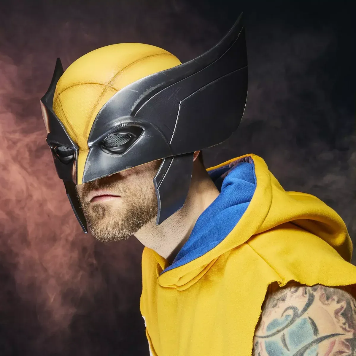 marvel legends series – wolverine premium roleplay mask - slika 3