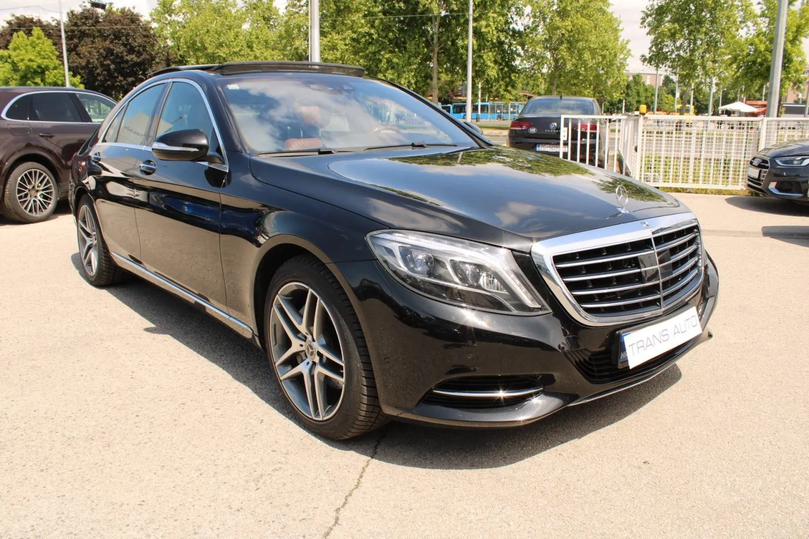 mercedes-benz klasa s 350d 4matic *panorama, burmester, kamera 360* - slika 3