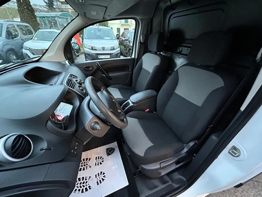 renault kangoo 1.5 dci - 2021 - 135.000km - klima - servisna - slika 12