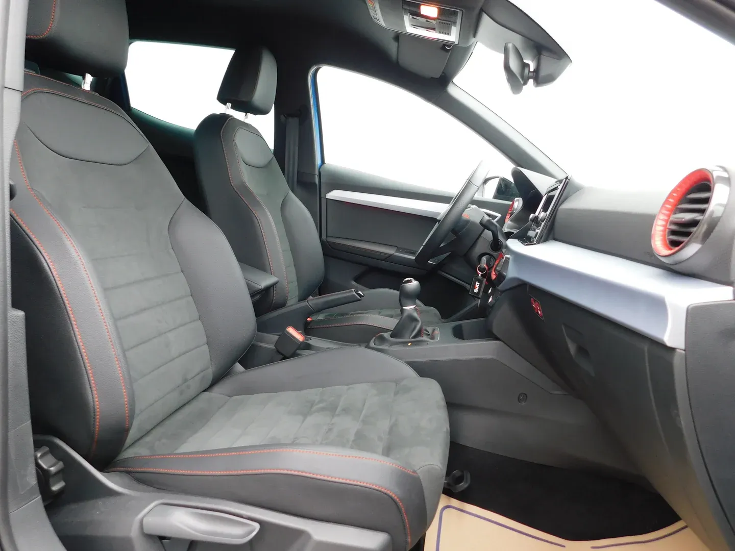 12923 seat ibiza 1.0 tsi fr - slika 11