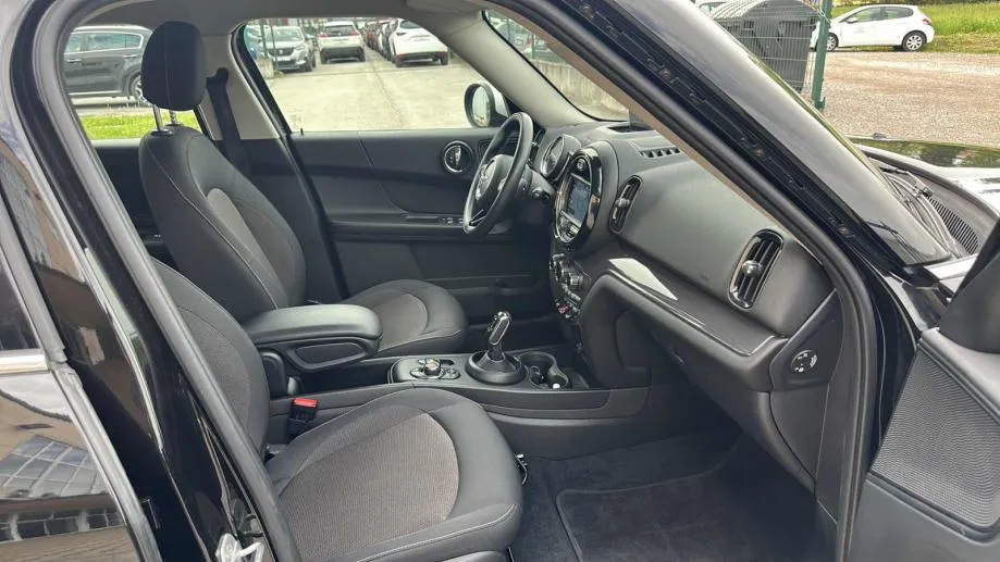 mini countryman business diesel automatik 150 ks *jamstvo 24 mjeseca! - slika 9