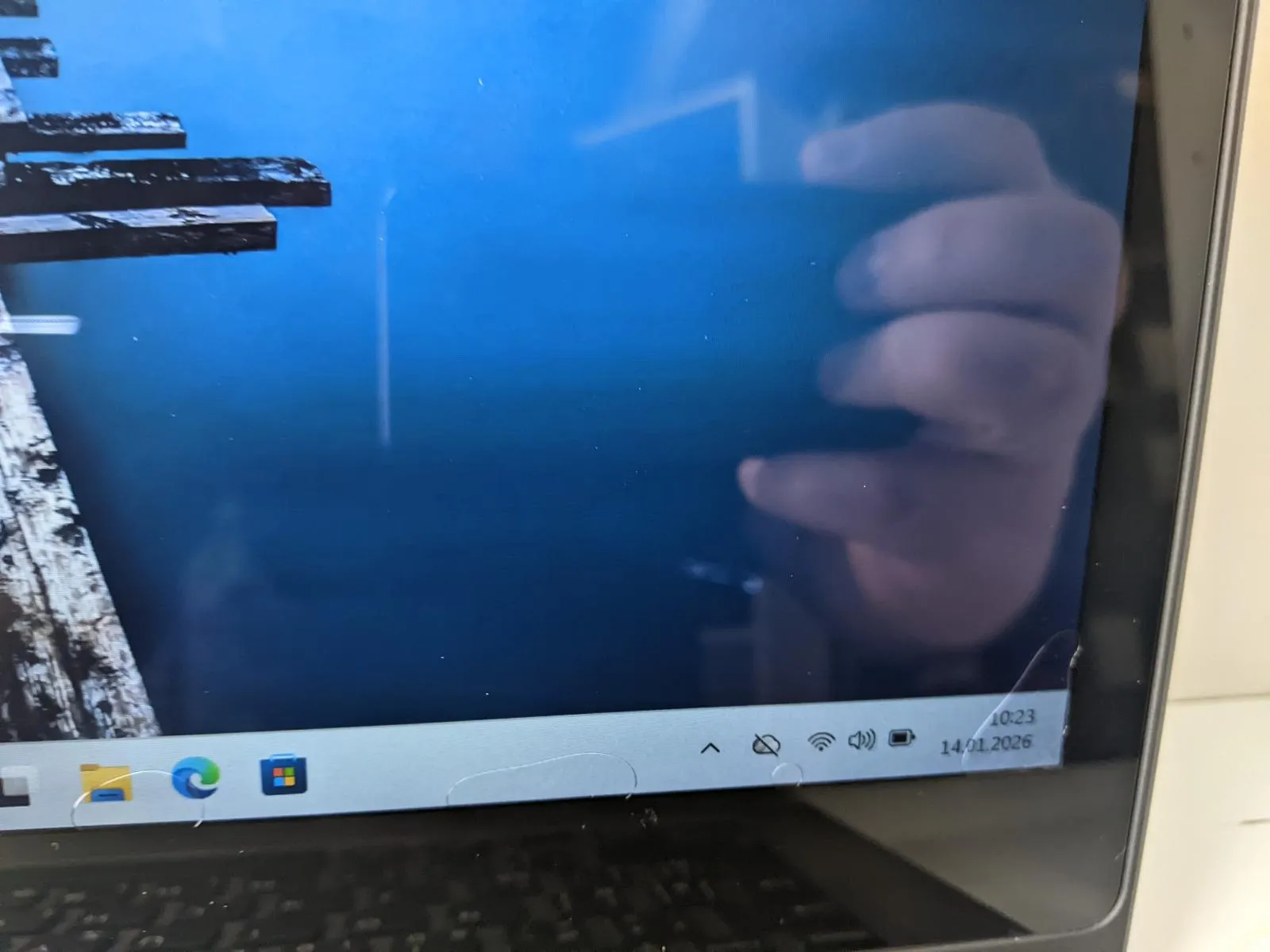 prodaje se : dell inspiron 13 p69g 2-u-1 - slika 2