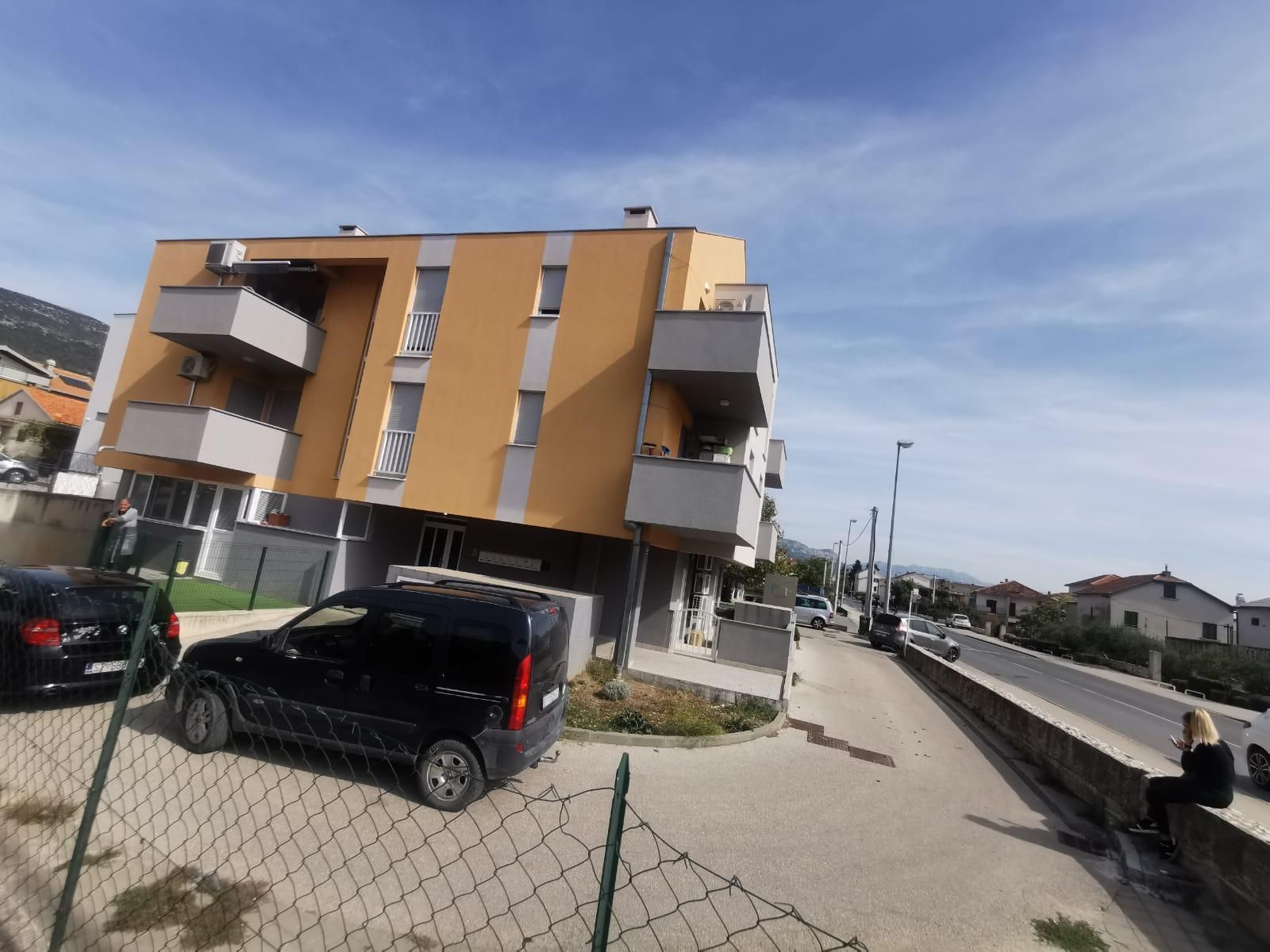 garaza kastel luksic 250 m2 - slika 18