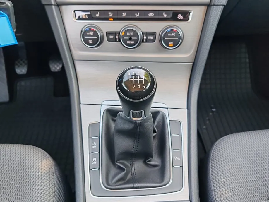 vw golf 7 1,6 tdi 4x4, 2014 g, 186000 km - slika 16