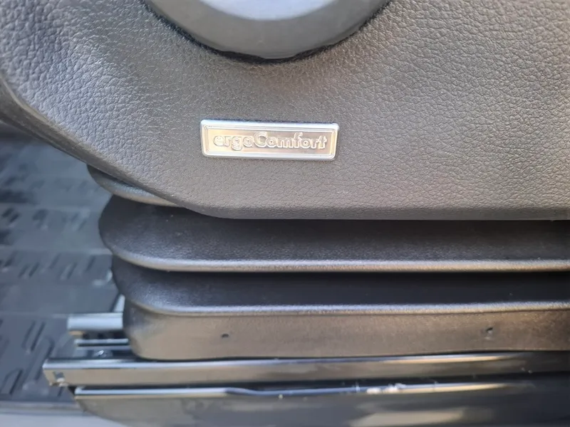 volkswagen crafter 2.0 tdi*177ks*klima*navigacija* - slika 10
