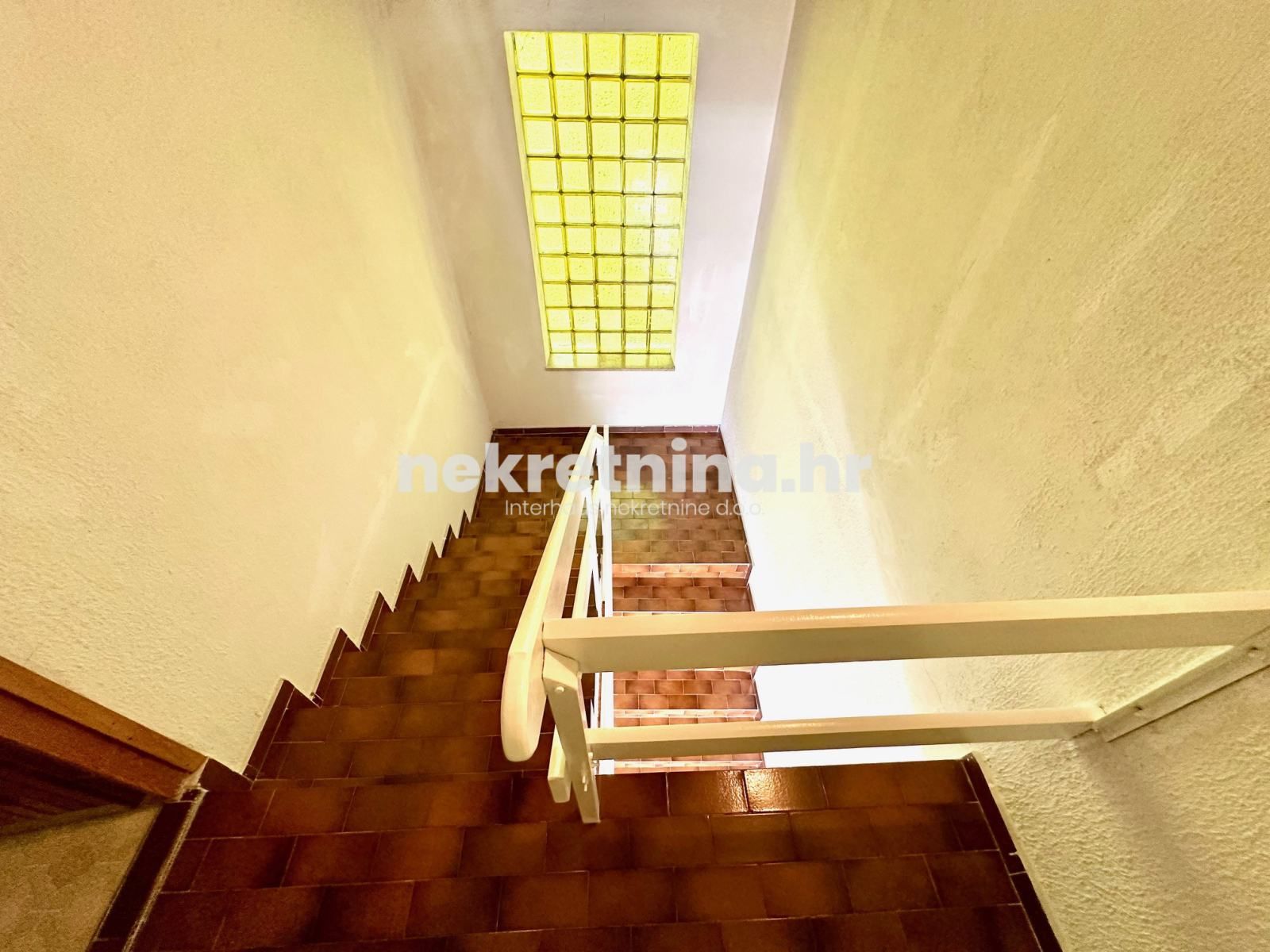 prodaja - kuća: sveti filip i jakov, 330.00 m2 (prodaja) - slika 13