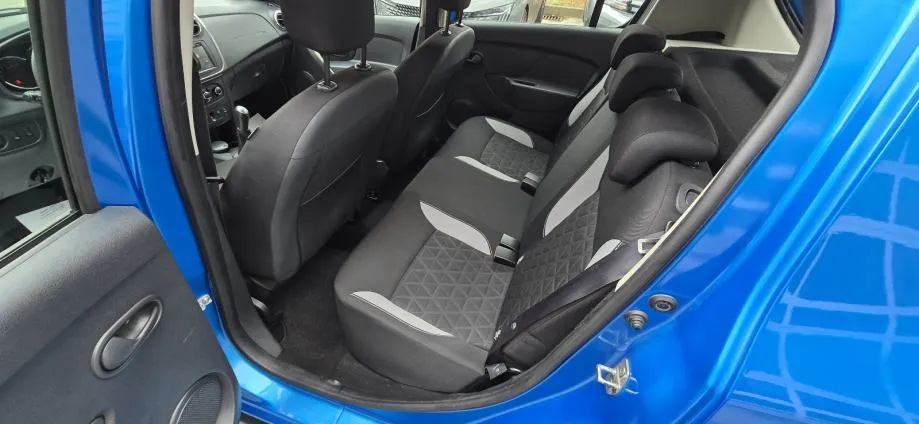 dacia sandero tce - 110.000km - navi - klima - reg 1 god !!! - slika 10