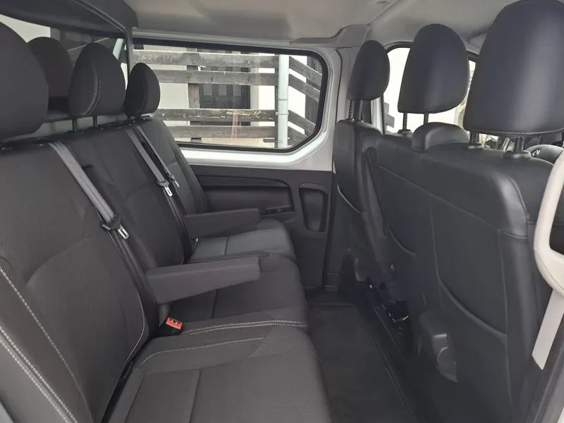renault trafic 2.0 dci*130ks*klima*navigacija*tempomat* - slika 17