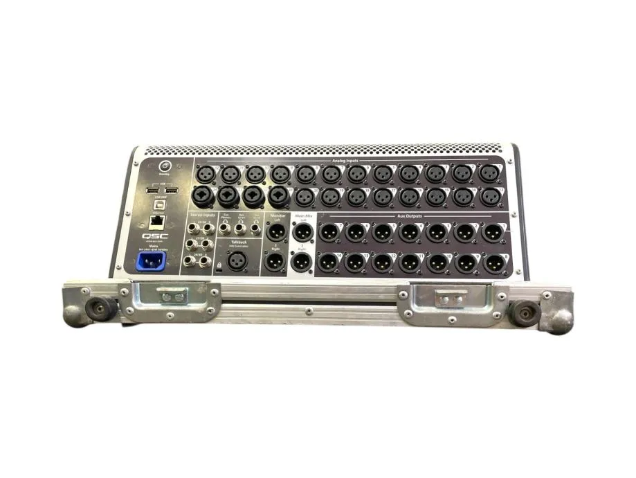 qsc touchmix-30 pro 32 kanalni digitalni mikser s casom / r1, rate! - slika 4