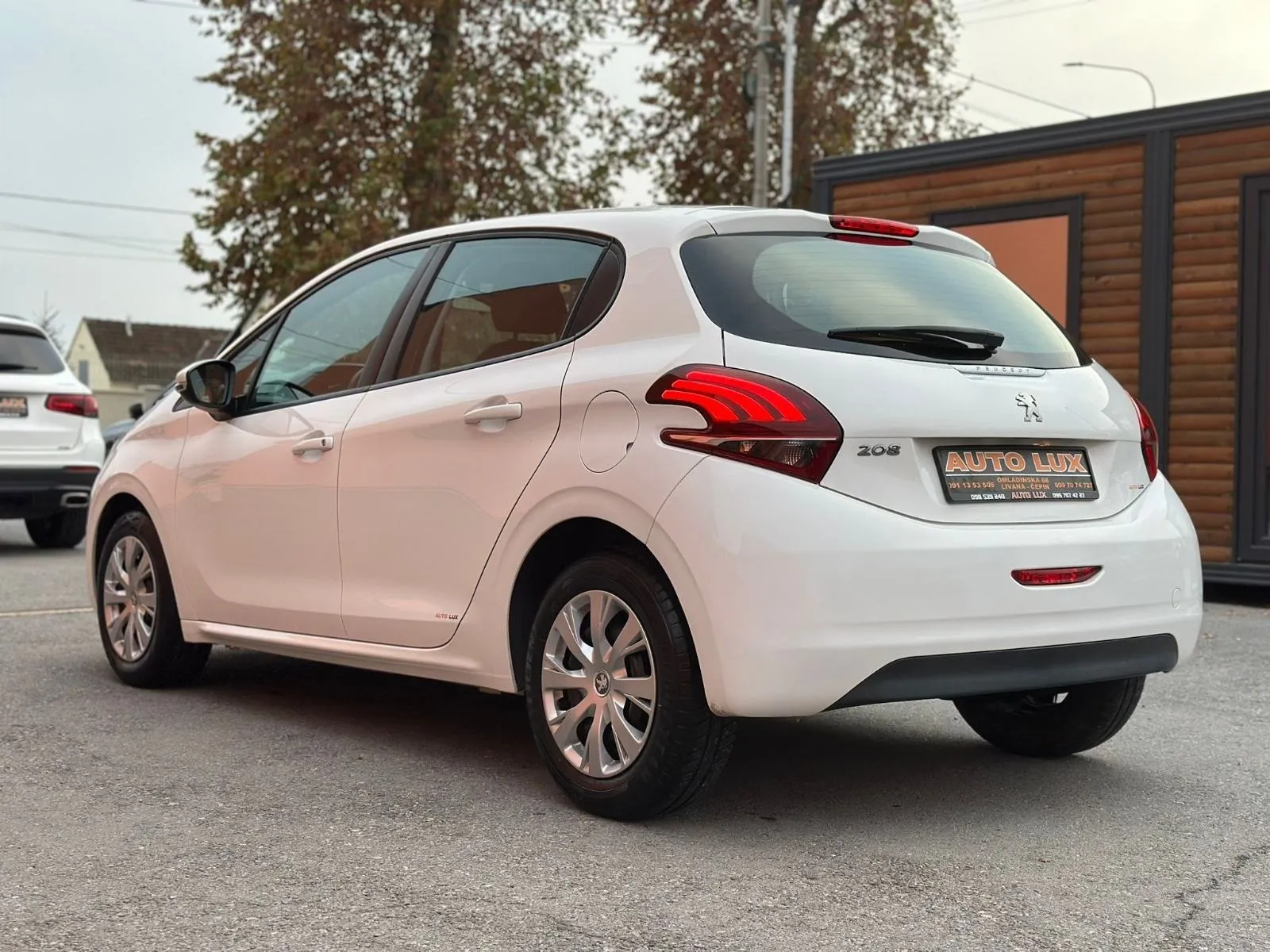 peugeot 208 1,2 puretech •2019.g.•navi•leasing 6 godina• - slika 7