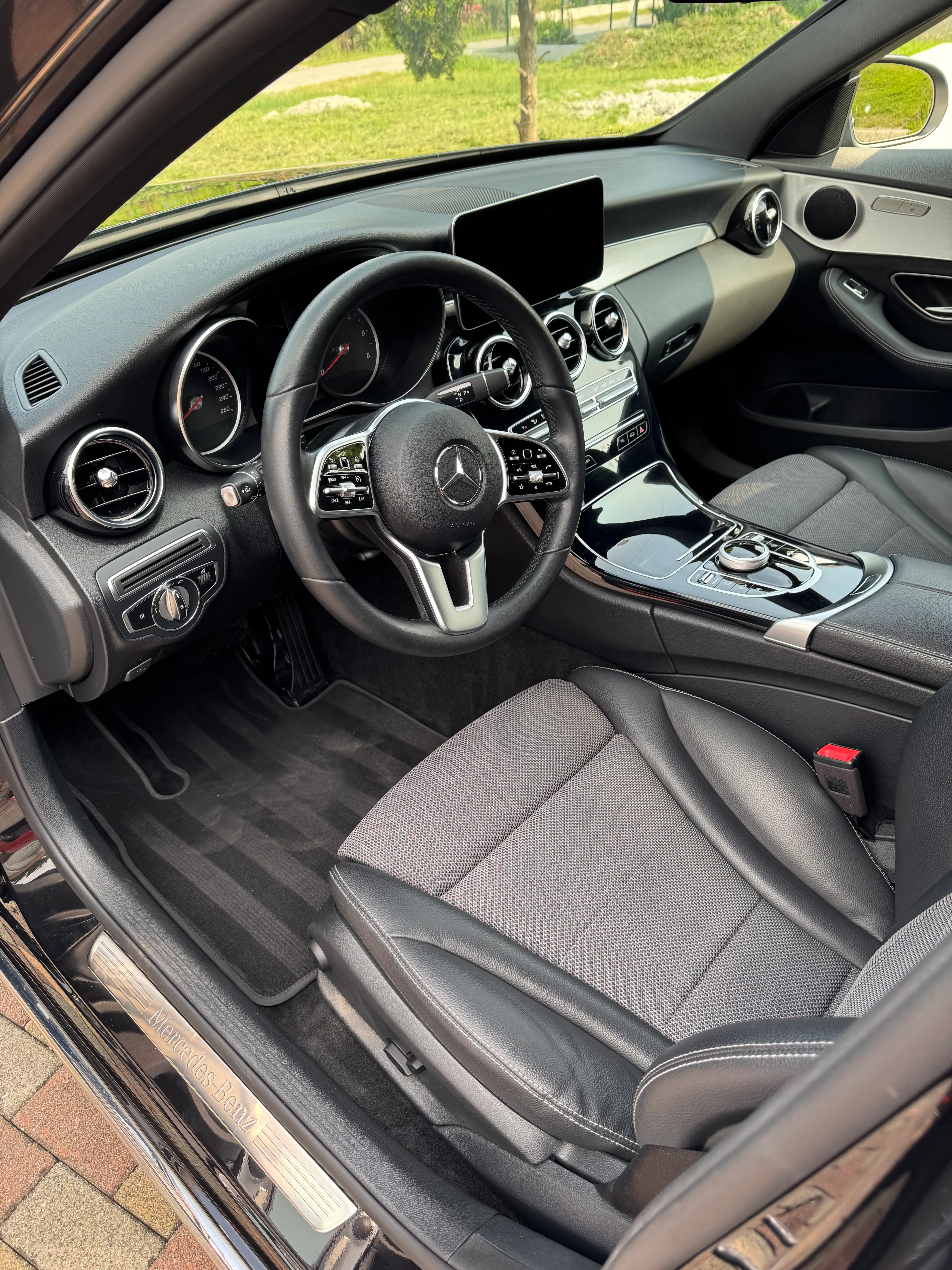 mercedes-benz c-klasa avantgarde 200d aut. - slika 6