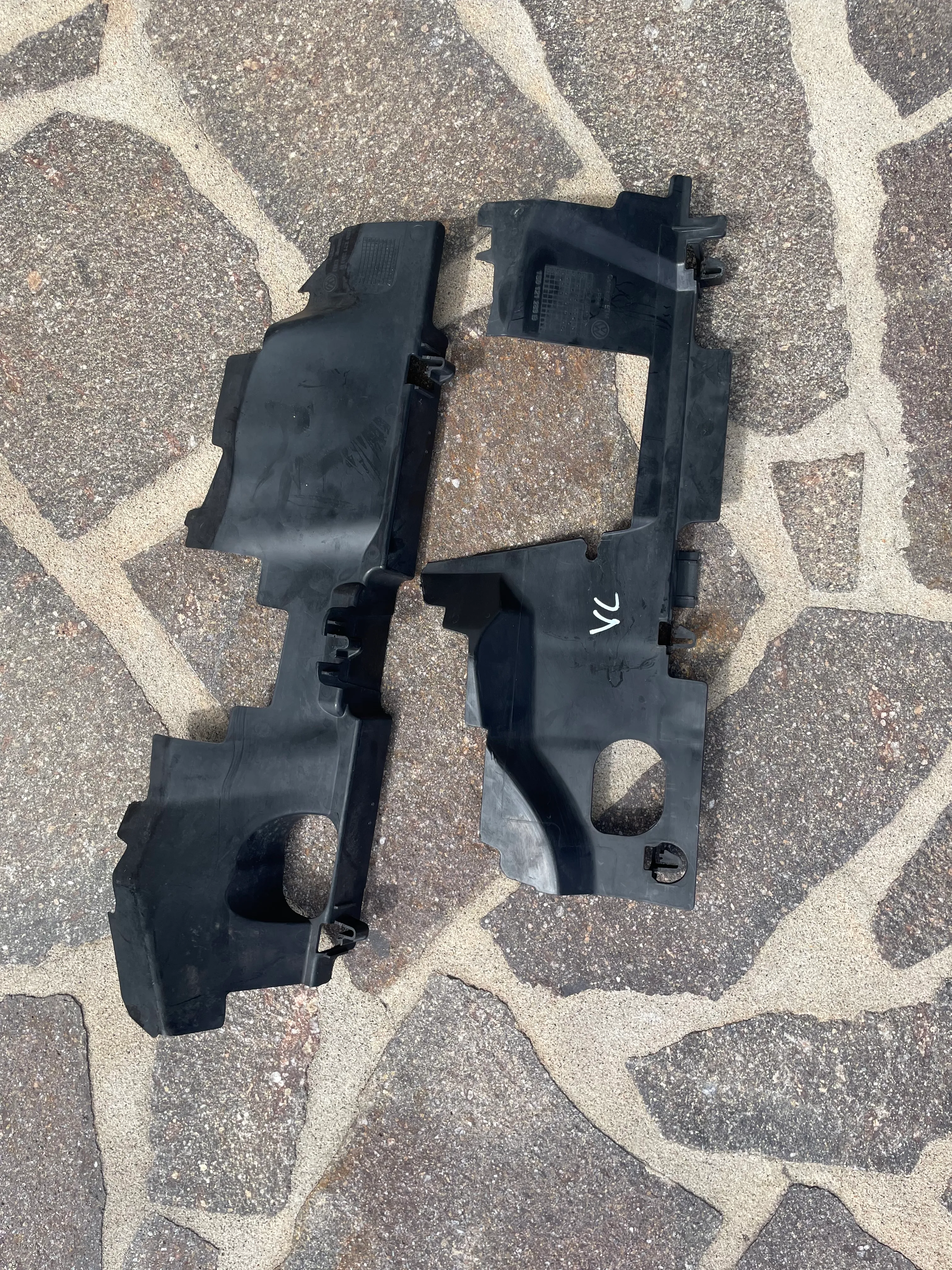 vw up vezni lim sa usmjerivačima zraka 1s0805588h - slika 10