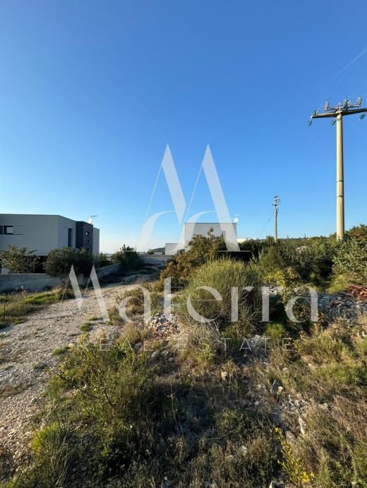 primošten, top građevinsko zemljište 635m2, pogled na more - slika 4
