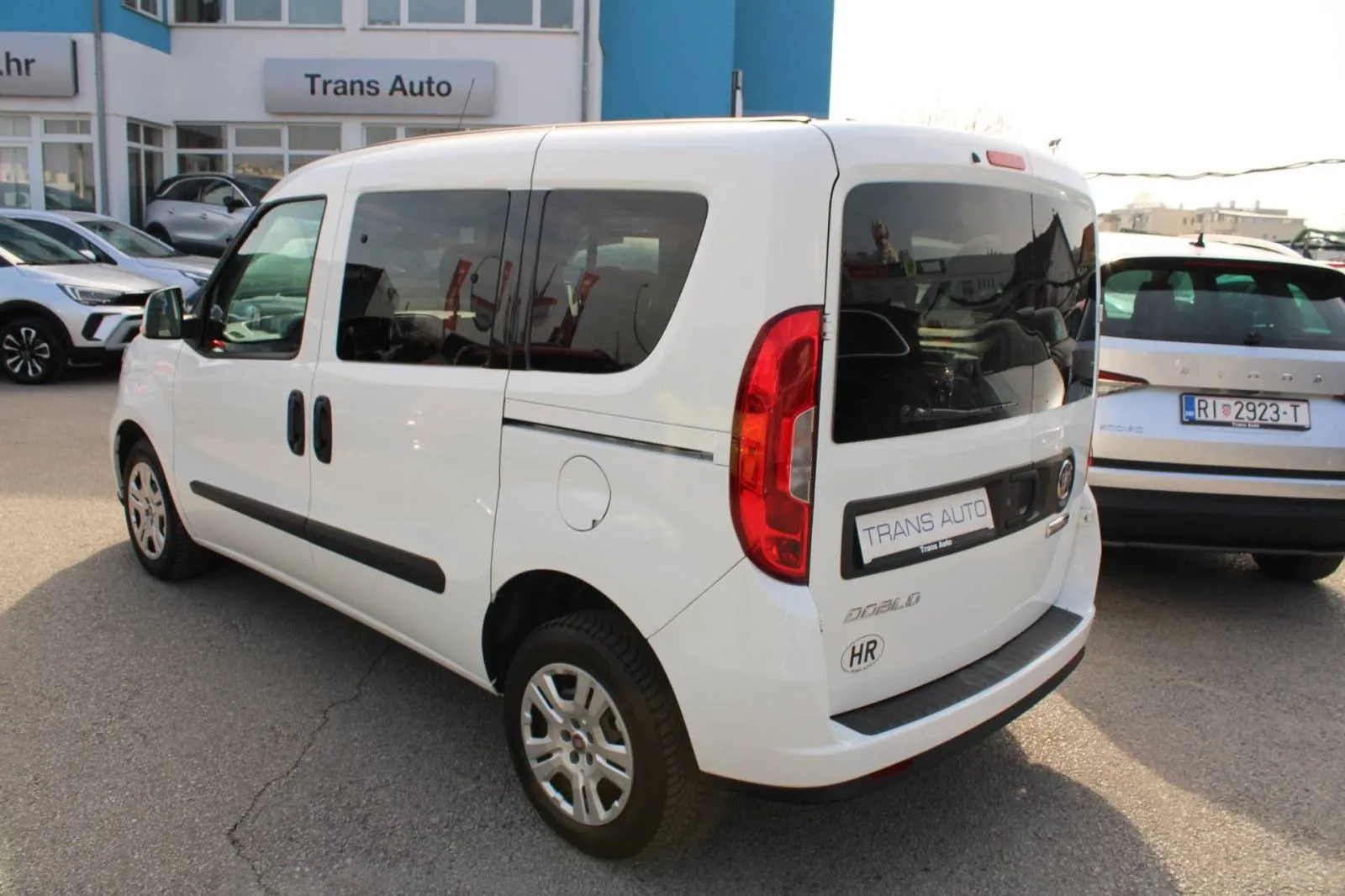 fiat doblo 1.6 mjt n1 - 5 sjedala, 2019 god. - slika 7