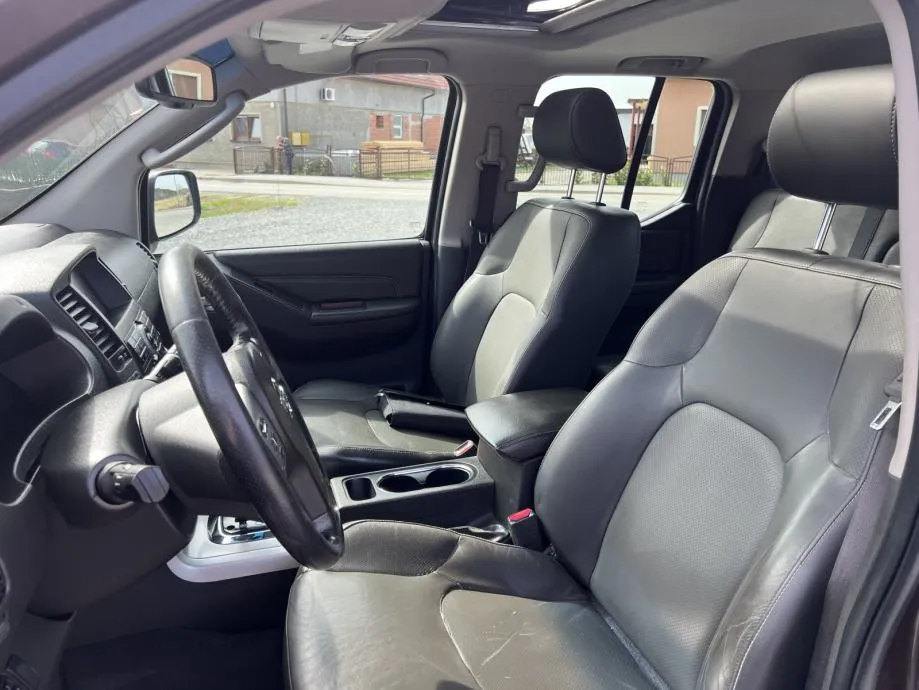 nissan navara 3.0 v6 - slika 20