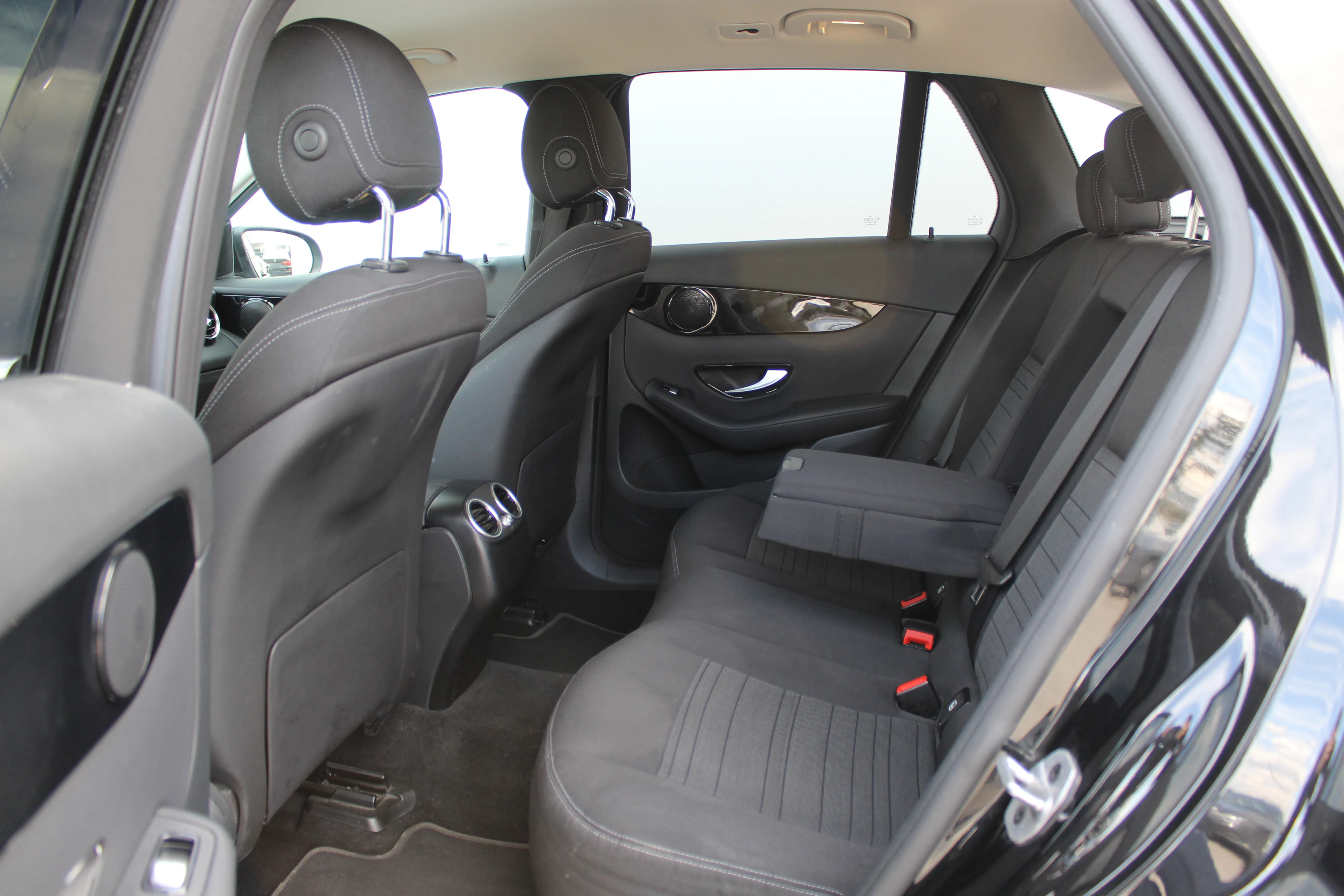13120 mercedes-benz glc 300 de 4matic aut. *ponuda dana* - slika 12