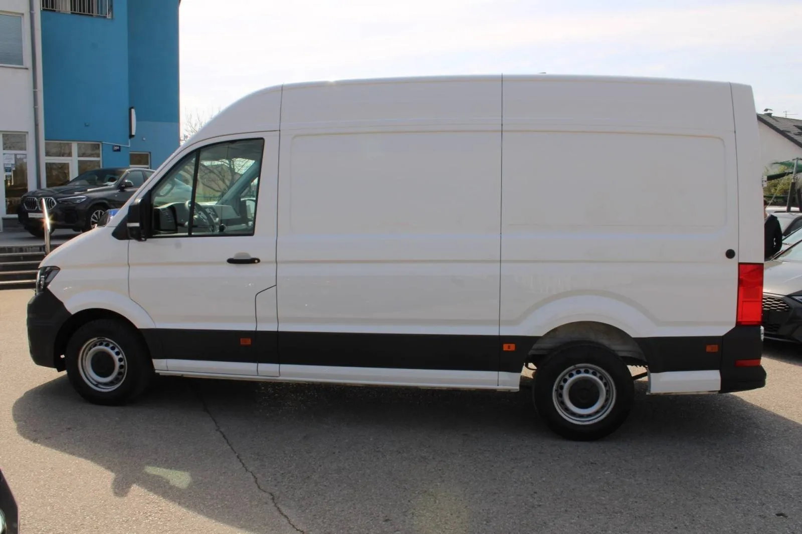 vw crafter 2.0 tdi l3h3 140ks, 2024 god. - slika 6