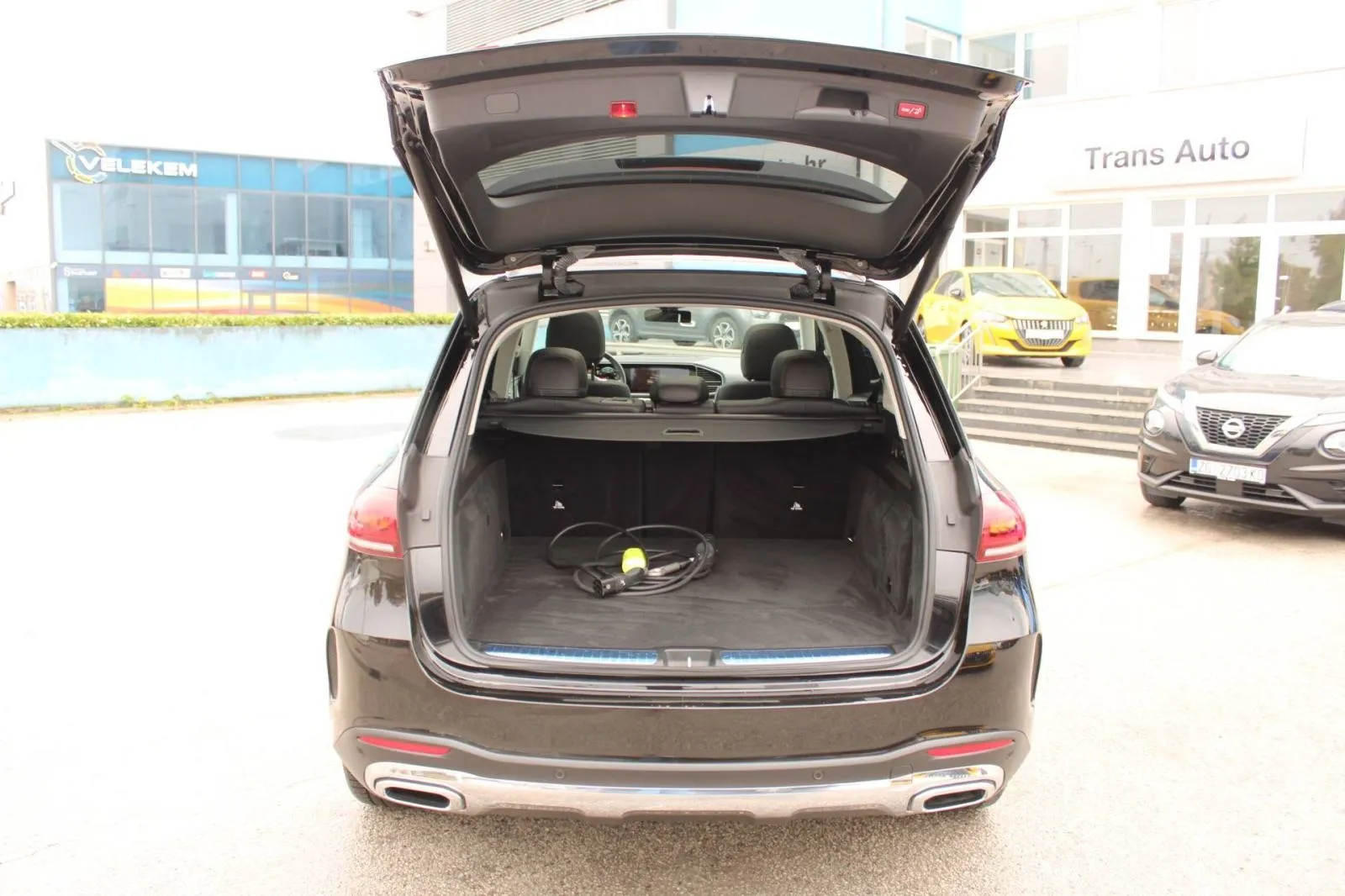 mercedes-benz gle 350de 4matic amg *panorama, led, kamera* - slika 9