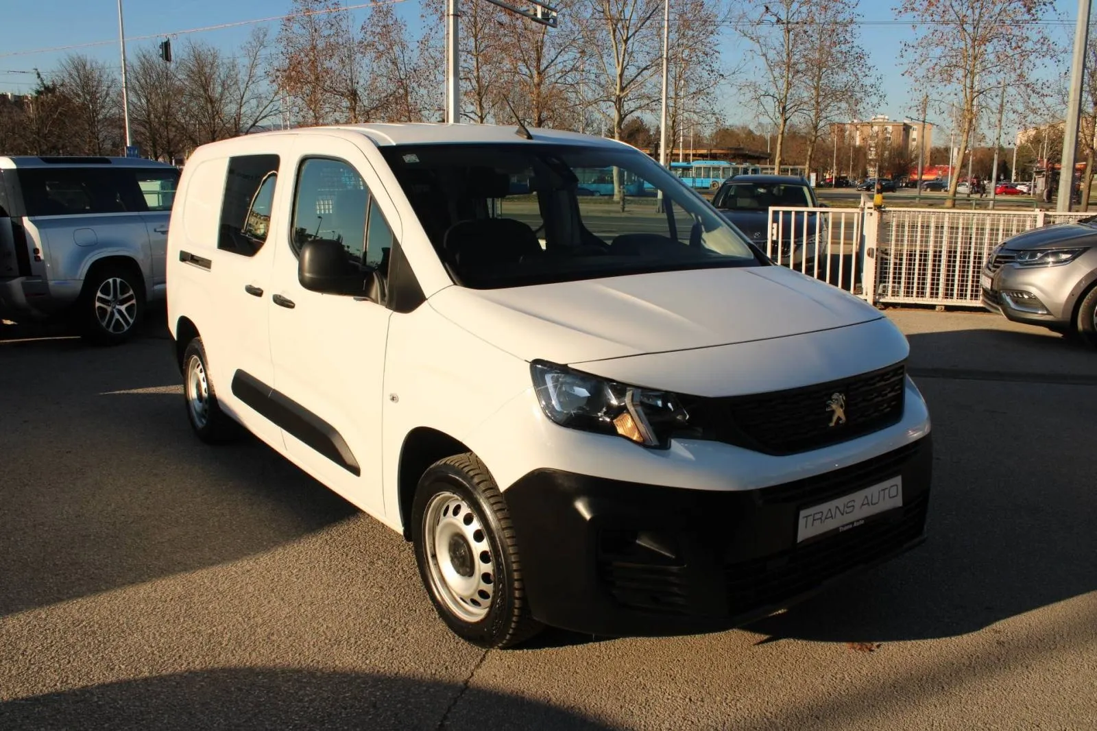 peugeot partner 1.5 hdi n1 - 5 sjedala, 2022 god. - slika 4