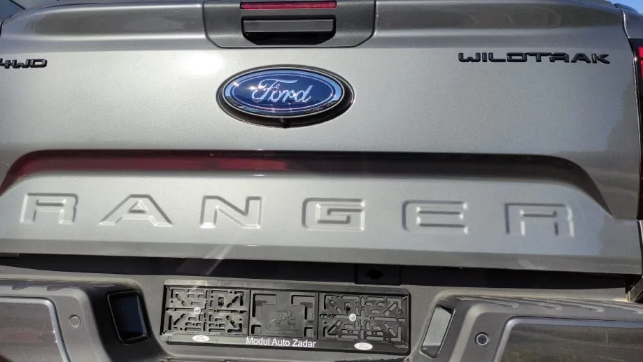 ford ranger d. cab wildtrak 4wd 2.0 tdci a_m automatik - slika 10