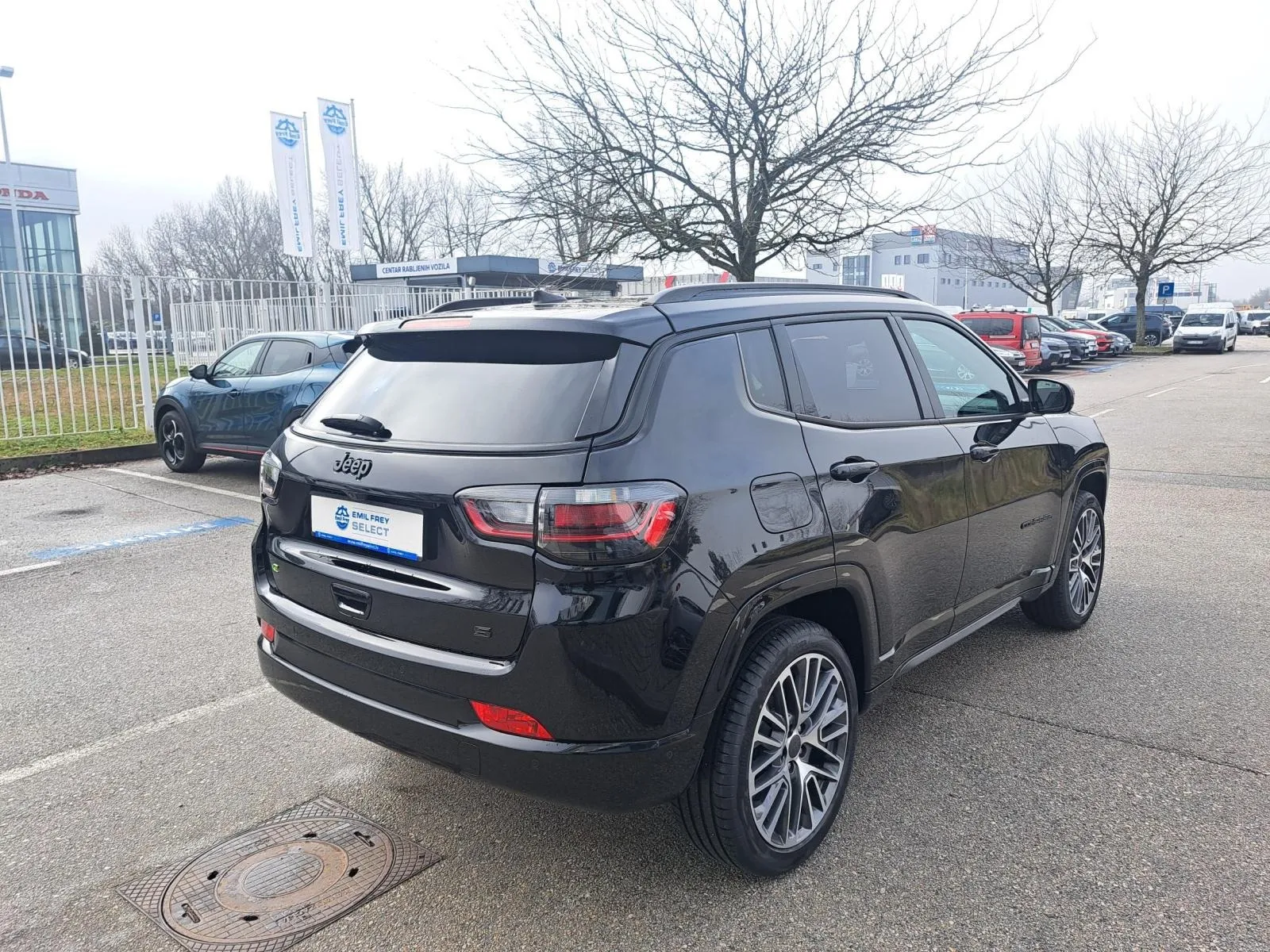 jeep compass 1.5 e-hybrid 130 dct fwd summit - slika 5