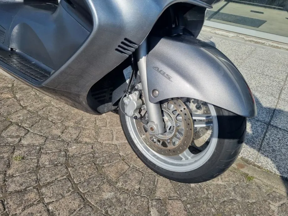 suzuki burgman 650 executive abs, 2009 god. - slika 13