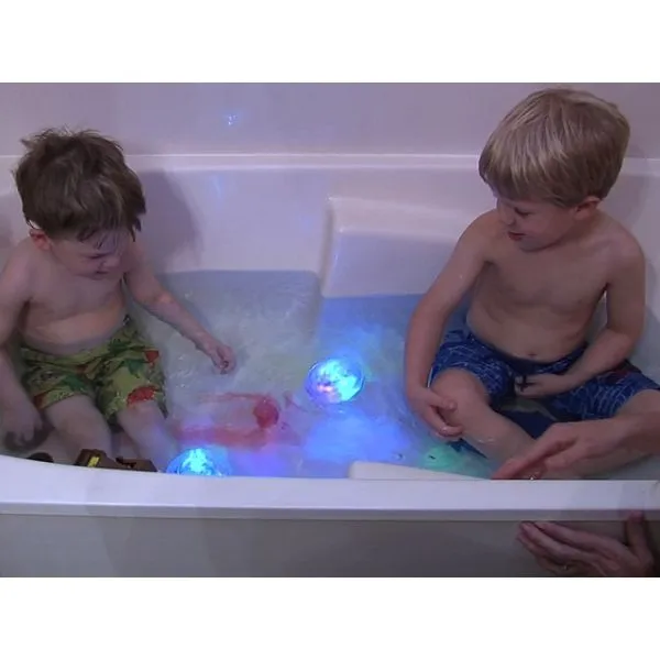 led zabava u kadi za klince - slika 5