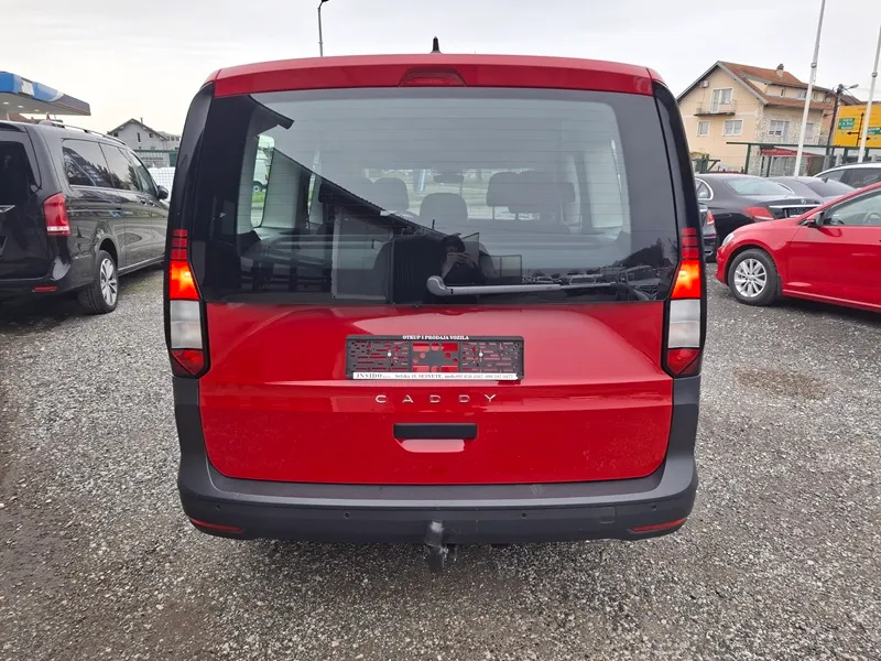 volkswagen caddy 2.0 tdi*klima*park.kamera*automatik - slika 6