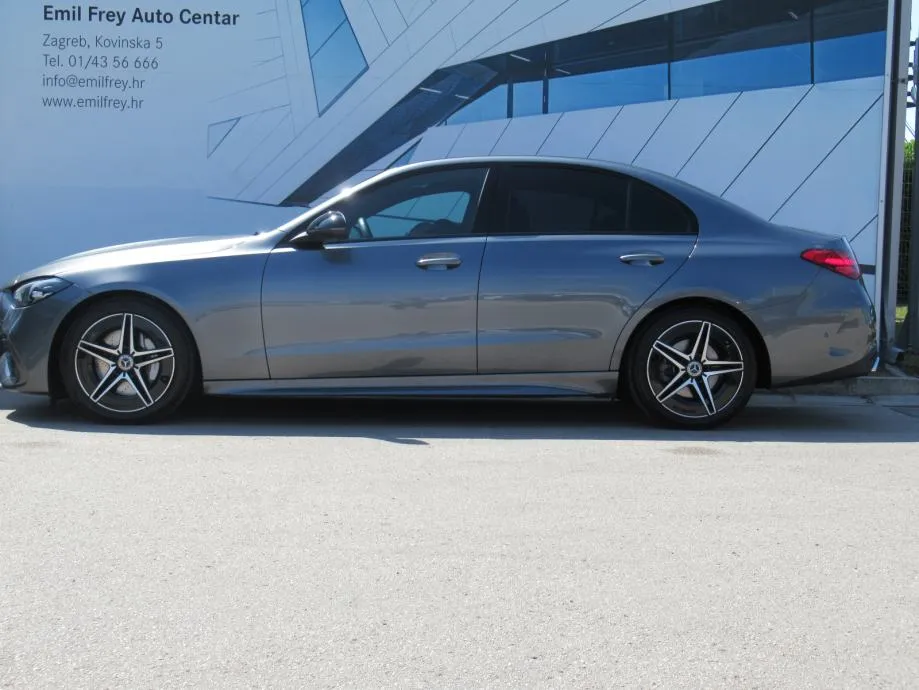 mercedes-benz c-klasa 200 d amg line - slika 2
