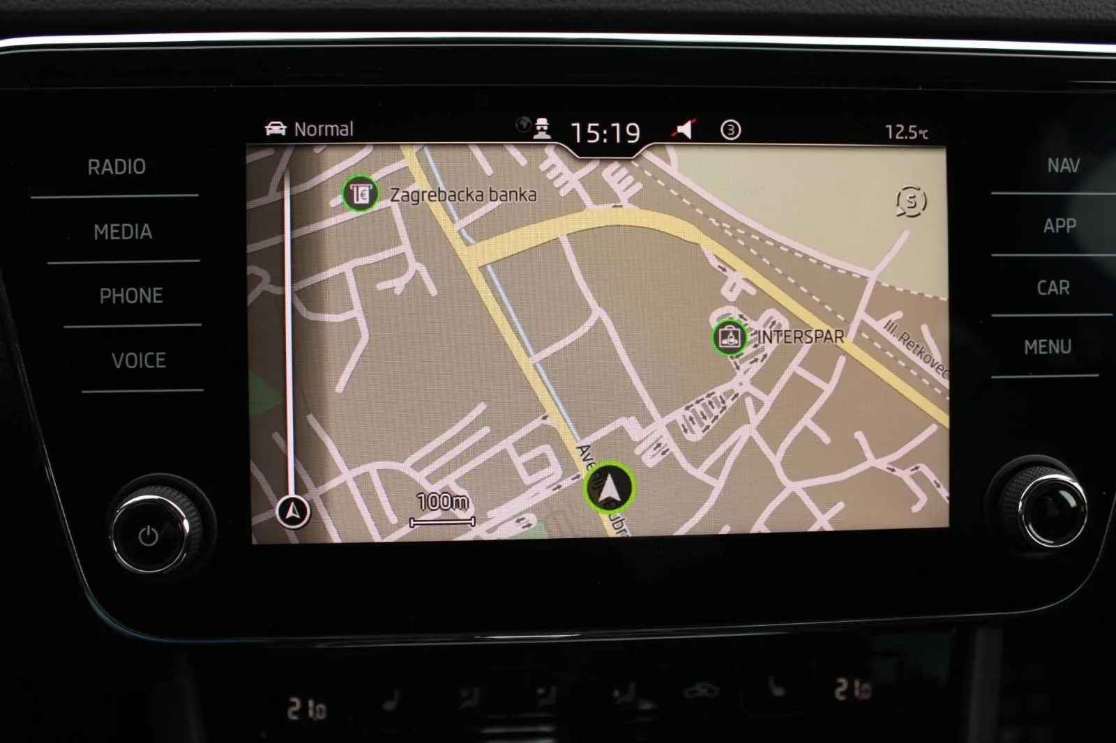 škoda superb 2.0 tdi dsg business *led, navigacija, kamera* - slika 27