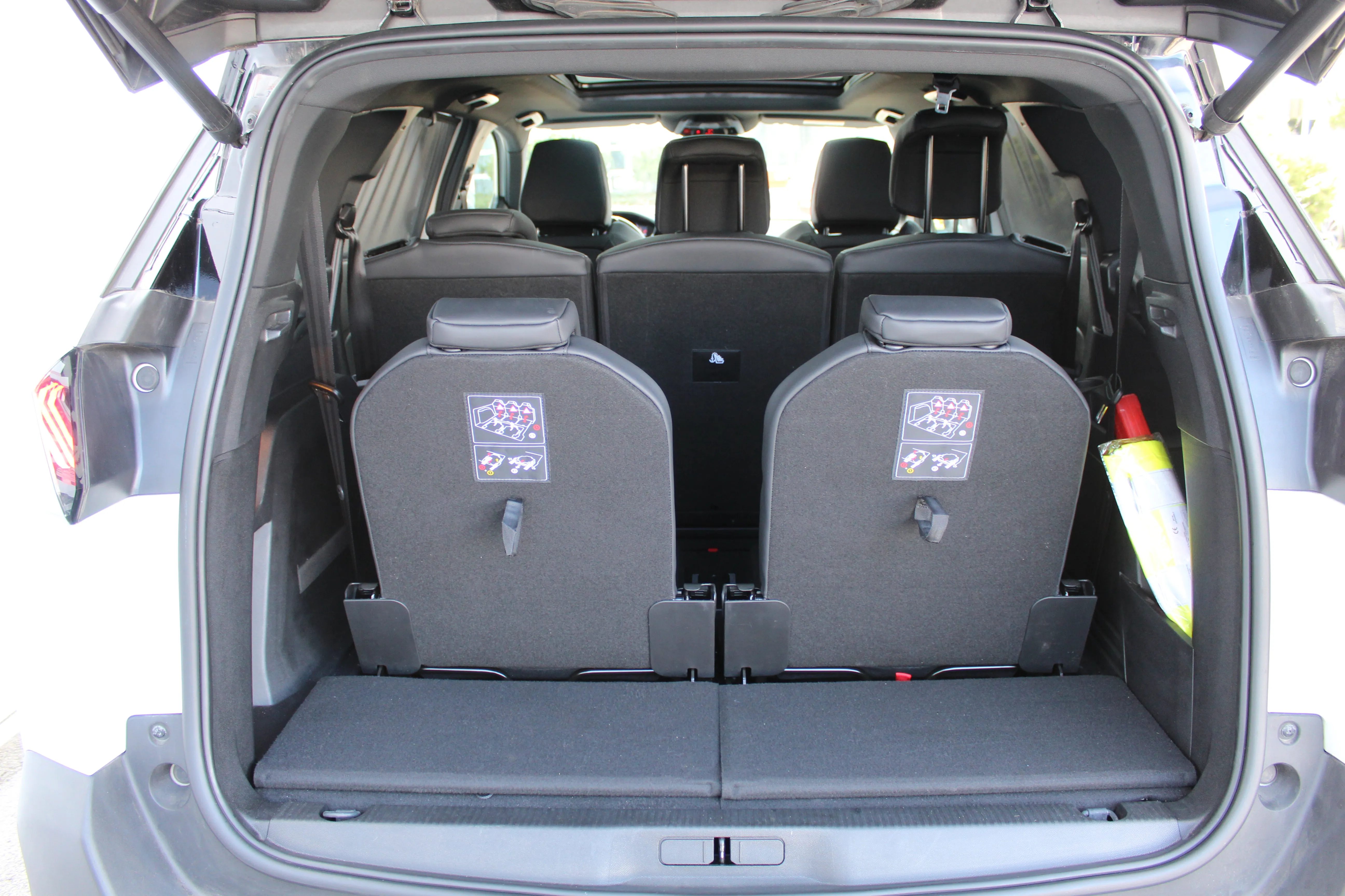 13105 peugeot 5008 1,5 bluehdi 130 s&s gt pack aut. *7 sjedala* - slika 18