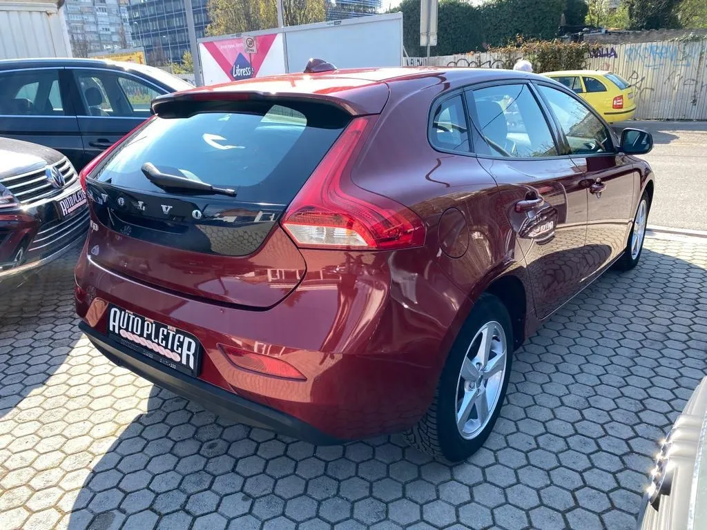 volvo v40 2.0 d kinetic, navi, park kamera, 4x garancija! - slika 6