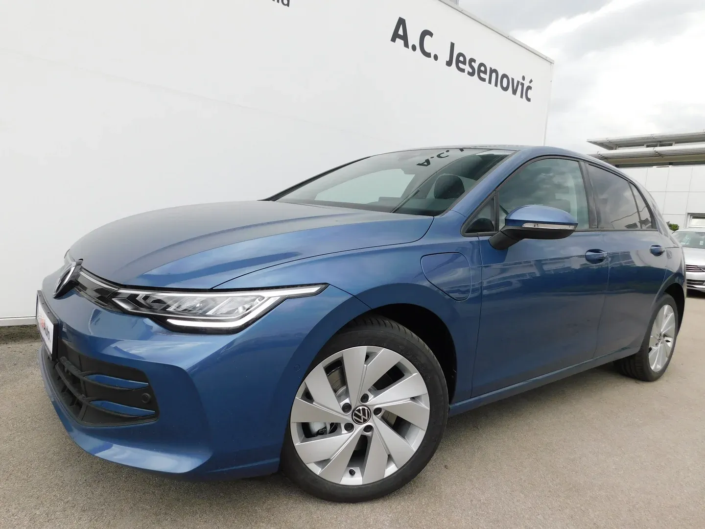 12829 volkswagen golf 1.5 tsi ehybrid dsg life plus - slika 6
