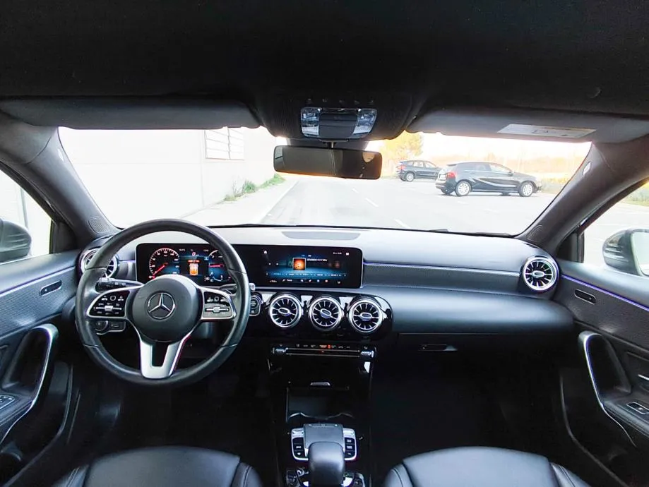 mercedes-benz a-klasa 180 d progressive aut. |led |kam |ambi |17''alu - slika 13